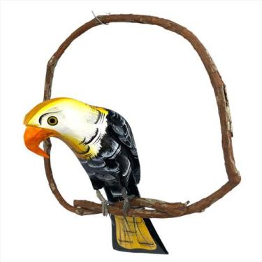 Imagem de Gavião De Madeira PP Artesanal No Galho Cipo Decoração Casa Jardim - A