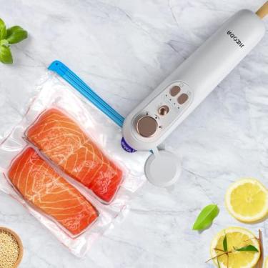 Imagem de Máquina seladora a vácuo portátil com cortador, mini seladora a vácuo 3 em 1 e sacos seladores a vácuo, armazenamento hermético de alimentos secos e úmidos, preparação de refeições