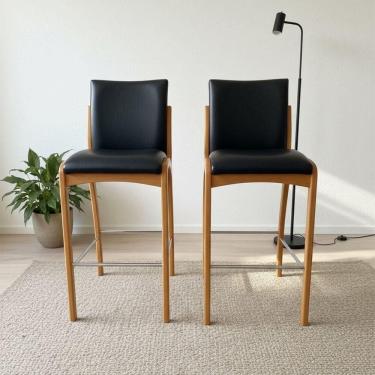 Imagem de Kit 2 Banqueta Aura Alta Madeira Maciça E Courino Preto Design Moderno Conforto Com Apoio Para Pés Mobília Decor