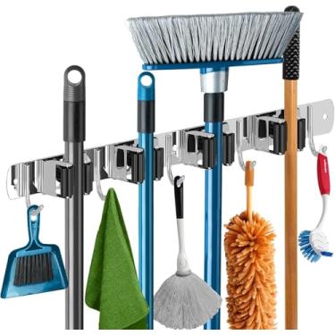 Imagem de BEMMY Suporte de Pendurar Vassoura Aço Inoxidável 304, Organizador de Vassouras, Suporte para Esfregão, Instalação com Parafusos de Inox, Pendurador de Vassoura Premium com 4 Posições e 5 Ganchos (B)