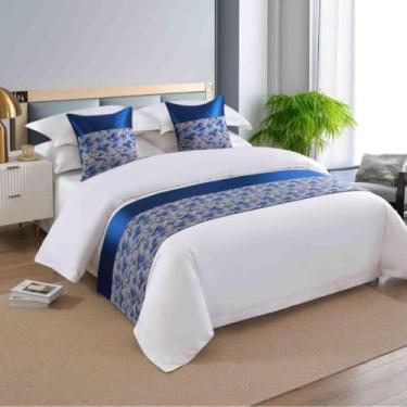Imagem de Corredor de cama de luxo e cachecóis, manta de cama king size, protetor jacquard resistente a rugas, adiciona uma camada elegante para quarto de hóspedes contemporâneo, decoração de luxo de hotel