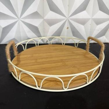 Imagem de Bandeja decorada multiuso redonda de madeira mdf com alça de corda bra