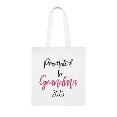 Imagem de Promoted To Grandma 2015 Tote bag, Grandma Gift, Grandma idea, Gift For Grandma, Grandma Shoulder Bag, Grandma Reusable Bags, Gift for Grandma of Favorite Grandkids, Branco