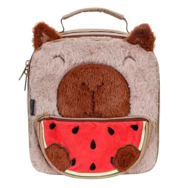 Imagem de Bolsa Térmica Infantil com Alças Ajustáveis, Capivara, Pelúcia com Orelhas 3D, Bolso Frontal Melancia Bordado, Bege e Marrom - Dermiwil