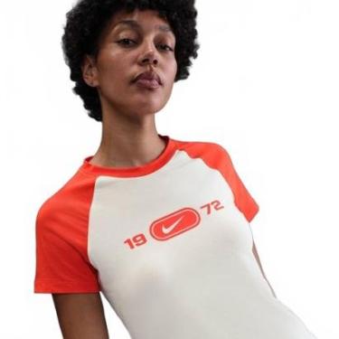 Imagem de Camiseta Nike Sportswear Chill Knit Feminina-Feminino