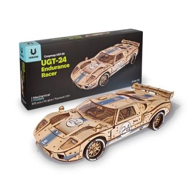 Imagem de UGEARS UGT-24 Carro de resistência puzzle 3D - kit de modelo mecânico de madeira escala 1:12 para construção para adultos - kits de construção de modelos de carros desportivos - 970 peças