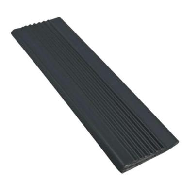 Imagem de Perfil pvc estriado assoalho ônibus degrau grafite 8 un - Indústria Br