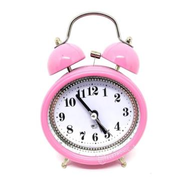 Imagem de Relógio Despertador Retrô Analógico, Metal e Plástico, Rosa, 13x9x4.5cm, 2 Sinos, Design Vintage, Alimentado por Pilha AA