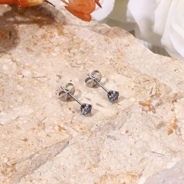 Imagem de Brincos femininos de zircônia cúbica de aço inoxidável banhado a ouro 18 quilates de zircônia cúbica estilosos para cartilagem, joias de presente de aniversário para ela, standard, Aço inoxidável, Sem