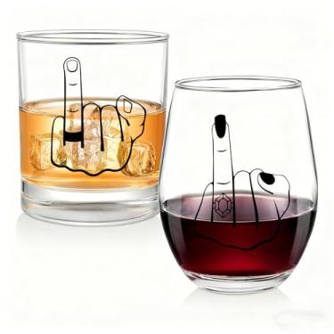 Imagem de Jacriah Conjunto de copos de vinho e uísque Mr & Mrs Ring Finger – Presente de noivado, aniversário e casamento para casais – Impressão resistente ao calor, embalagem pronta para presente