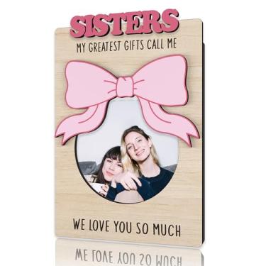 Imagem de DRWJPAT Porta-retrato magnético Sister, mini molduras magnéticas para geladeira e armário, presentes de Natal, aniversário de ação de graças para irmãs amigas, ímãs de moldura de madeira com laço rosa