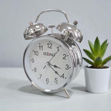 Imagem de Relógio de Mesa Despertador Vintage Antigo Clássico Com Luz de Fundo Noturna Em Metal Analógico (Prateado)