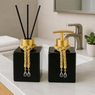 Imagem de Kit Difusor e Saboneteira de Vidro 250ml com Varetas e Cordões Decorativos – Aromatizador Luxo Transparente para Banheiro, Lavabo e Presente Elegante (Preto Total C/Dourado)