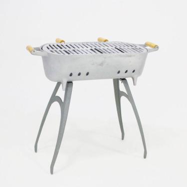Imagem de Churrasqueira Redonda Com Suporte Cinza