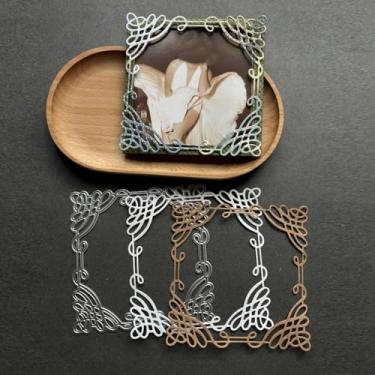 Imagem de LZBRDY Matrizes de corte para molduras, modelo de design de fundo para álbuns, cartões comemorativos, fotos de álbuns, artesanato de papel DIY, cartolina (moldura quadrada de renda 11 x 11 cm)