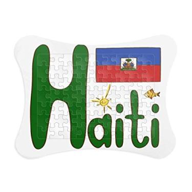 Imagem de Moldura de quebra-cabeça com estampa vermelha e azul da bandeira nacional do Haiti