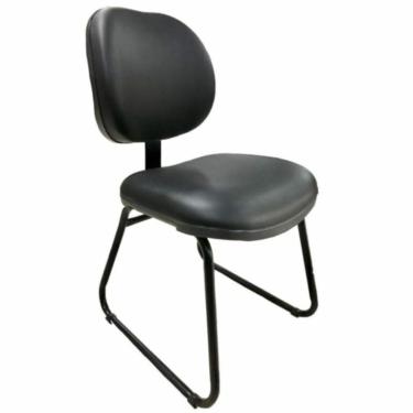 Imagem de Cadeira Executiva lisa Base Trapézio – martiflex – Cor Preta – 31030