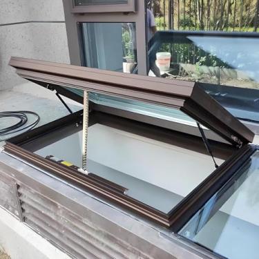 Imagem de Clarabóias De Telhado De Sala De Sol Janela De Telhado De Clarabóia Personalizável Com Elevador De Suporte A Gás Vidro Duplo Temperado Abertura Elétrica, Brown, LxW 85x55cm/33.5x21.7in