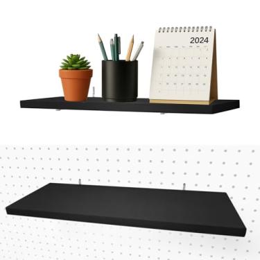 Imagem de Prateleiras de Pegboard, prateleiras brancas de 40,6 cm x 15,2 cm, prateleiras organizadoras de parede, suportes de metal resistentes de 1/10.2 cm, cabem em todos os quadros, ripas de madeira
