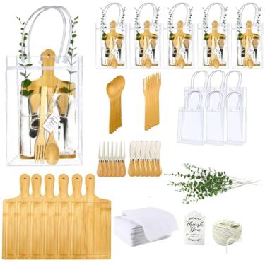 Imagem de GOLYHEL 61 peças de prêmios de chá de bebê para vencedores de jogos, 6 conjuntos de tábua de queijo de bambu com colher, facas e garfo, toalha, cartão de agradecimento e sacos de presente