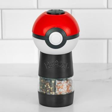 Imagem de Uncanny Brands Moedor de sal e pimenta Pokémon Pokébola – Moedor elétrico de câmara dupla com espessura ajustável e luz LED – alimentado por bateria