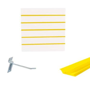 Imagem de Painel Canaletado Branco em Mdf 0,61 x 0,61m com Perfil Pvc Amarelo e 