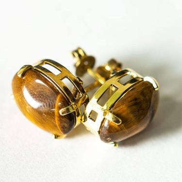 Imagem de Brinco Topinho Cabochão Oval Pedra Olho de Tigre Dourado