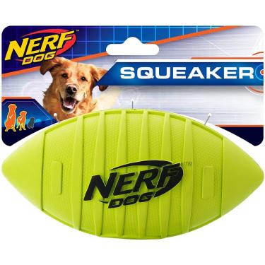 Imagem de Bola de brinquedo de futebol americano para cães, Nerf Dog, feito de borracha.