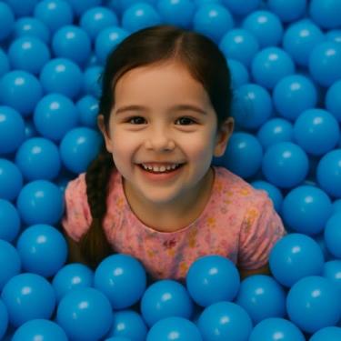 Imagem de Pensou Comprou 200 Unidades Bolinhas Azuis Que Não Amassam Piscina Infantil Atóxicas Seguras Resistentes Leves Cercadinhos Playgrounds Festas