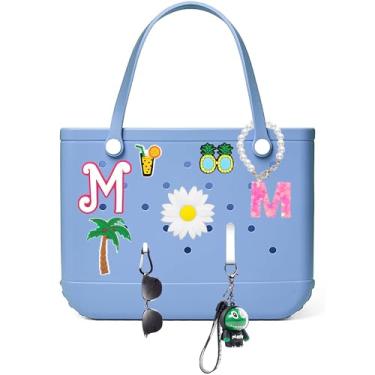 Imagem de Limotex 9 peças Bogg Bag Letras Berloques Acessórios - Inserção de Letras Acessórios Decorativos com Bolsa de Praia, Flores DIY Decoração Padrão de Praia com Bolsa Bogg para Mulheres Meninas (M)