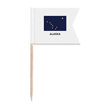 Imagem de Bandeira do estado americano contorno do Alasca bandeiras de palito de dente marcando para festa bolo comida prato de queijo