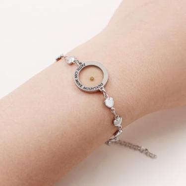 Imagem de Pulseira de corrente em forma de amor, pulseira religiosa acessível com citação de fé, design elástico de semente de mostarda para casais, elegante pulseira com pingente cristão para uso diário YA4281