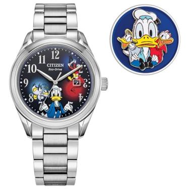 Imagem de Citizen Relógio masculino Eco Drive Disney Feisty Pato Donald 90º aniversário edição limitada e conjunto de pinos, relógio de aço inoxidável prata, 3 ponteiros (modelo: AW1691-66W), Prata