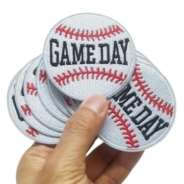 Imagem de Atacado Conjunto de 12 dias de jogo softball, branco, beisebol, esportes, torcida, time de líderes de torcida, aplique bordado à máquina, faixa de cabeça, boné de caminhoneiro, jaqueta jeans 6,3 cm x