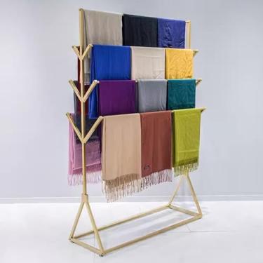 Imagem de JOEUQK Suporte de exibição de cachecol independente de dois lados, organizador de piso de metal para roupas comerciais, lençóis, calças, escorredor de toalhas grande