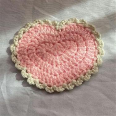 Imagem de HSYHKDSY Jogo americano de crochê de coração vermelho de 12 cm, 10 peças, para mesa, feito à mão, jogo americano lavável, porta-copos trançados (rosa claro, cerca de 12 cm, 10 peças)