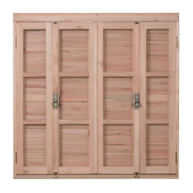 Imagem de Janela com Caixilhos Pantográficos Vidros Quadriculados Veneziana Pantográfica