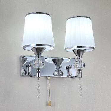 Imagem de Luminária de parede de cristal retrô, luminária moderna para penteadeira, luminária cromada para banheiro com cúpula de vidro branco leitoso, mesa de penteadeira de meados do século, ilumina