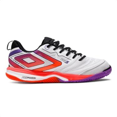 Imagem de Chuteira Futsal Umbro Pro 5 Stable Masculina (Branco/Coral, BR, Adulto, Numérico, 41)