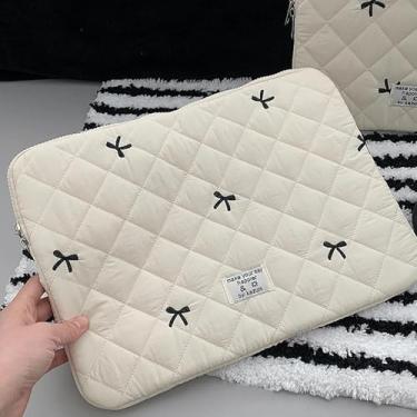 Imagem de Seanai Capa para laptop de 15 a 16 polegadas com zíper, bolsa portátil de 15 polegadas compatível com MacBook Air 15 / Pro 15 16, HP, Acer, Dell, ASUS, elegante, bolsa de computador inchada, bege