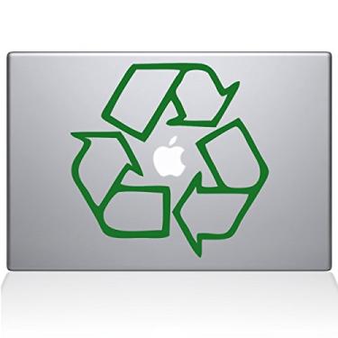 Imagem de The Decal Guru Adesivo de vinil Go Green Recycle MacBook - MacBook Pro de 13" (2015 e antigo) - Verde (1068-MAC-13P-LG)