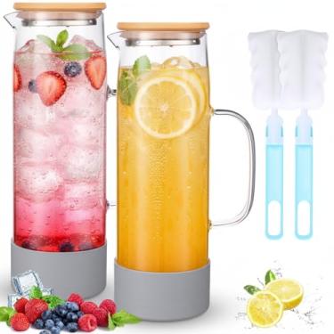 Imagem de Honeydak Pacote com 2 jarras de vidro com tampa, jarra de água com base de silicone, bico e alça grande para geladeira, jarro de água de vidro antiderrapante para bebidas (1,5 litro, longo, cinza)