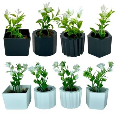 Imagem de Conjunto de 8 mini vasos decorativos com folhagem artificial, adequados para salas de estar, escritórios e expositores de alcovas, com efeito de musgo desidratado. (Kit Preto/Branco)