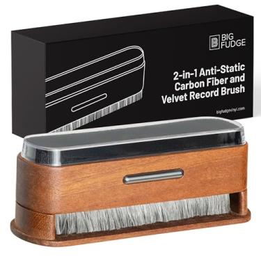 Imagem de Big Fudge Escova de limpeza de discos de madeira 2 em 1 de vinil - Acessórios e presentes para toca-discos - Limpador LP e dissipador de estática - Kit de escova de fibra de carbono e veludo para