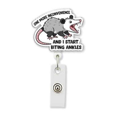Imagem de HOSALA One More Inconvenience and I Start Biting Tornozelos Carretel de crachá com clipe jacaré, suporte de crachá de ABS engraçado, acessórios de meme de gambá presente para família, amigos e colegas
