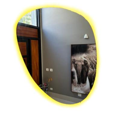Imagem de Espelho Orgânico Grande 80cm Com Led Branco Quente Lapidado - V.A Deco