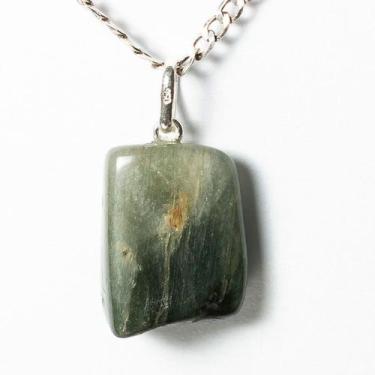 Imagem de Colar de Pedrinha Epidoto em Quartzo Natural com Pino de Prata 950 - C