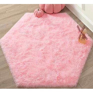 Imagem de KIXINWA Tapetes hexagonais para barraca infantil, tapetes fofos para quarto de meninas adolescentes, tapete felpudo para quarto de crianças, tapete felpudo para quarto de crianças, tapete felpudo macio para dormitório, 138 cm x 119 cm, tapete rosa