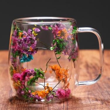 Imagem de Taolivingmart Caneca de café com isolamento de parede dupla de flores secas, xícara de chá de vidro borossilicato com flor real embutida, alça resistente ao calor para presentes de aniversário de