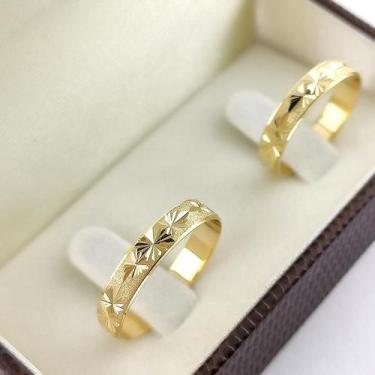 Imagem de Par de Alianças de Casamento Zeus em Ouro Trabalhada Reta 4mm 4 g - Jo
